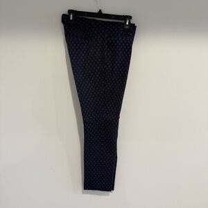 Banana Republic Sloan Ankle Pants - Size 8
Navy Diamond Print